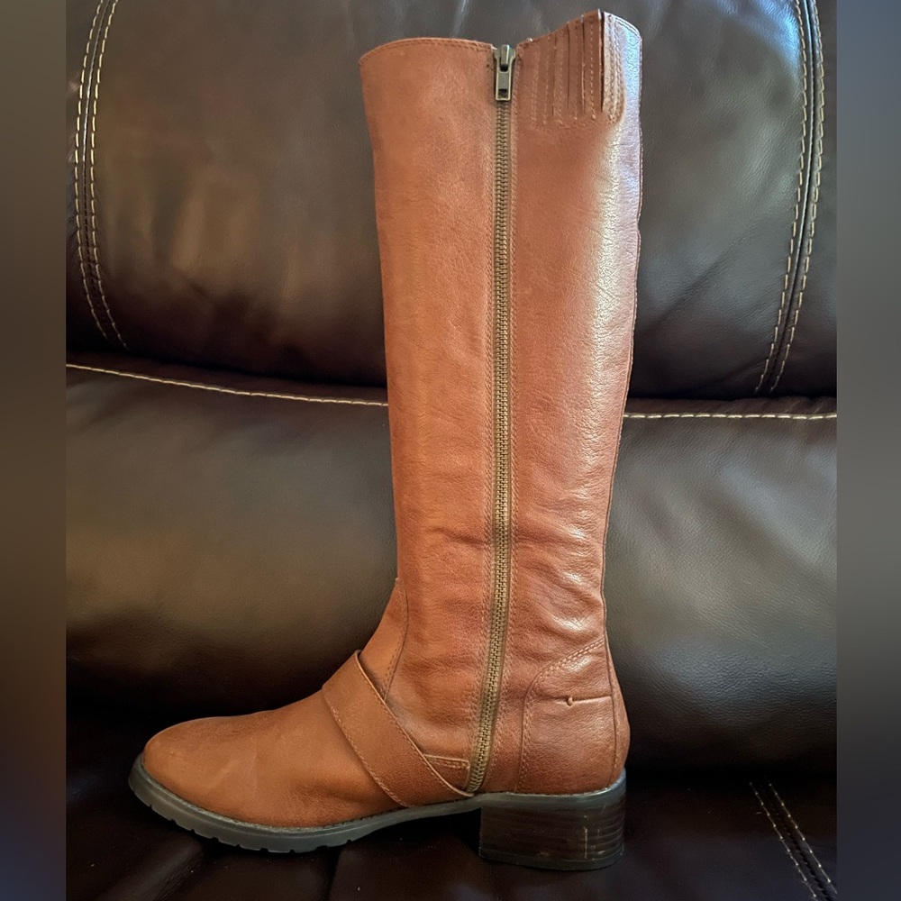 Womens: Donald J. Pliner Tall Brown Boots w/ Zipper (Size: 7.5 Medium Width) - Picture 5 of 9